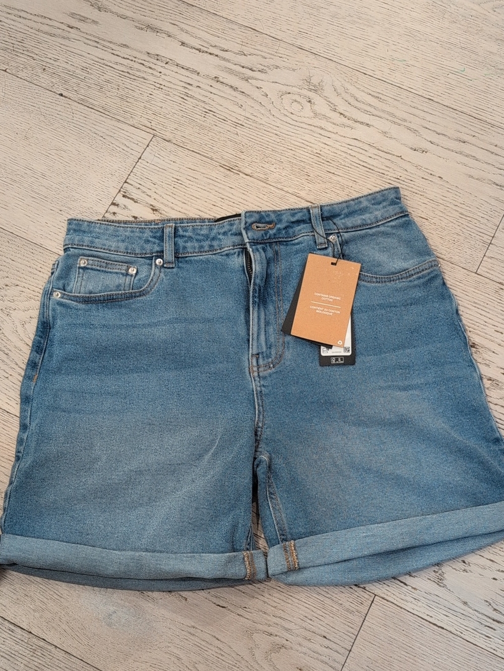 Classic High-Rise Denim Shorts - Blue